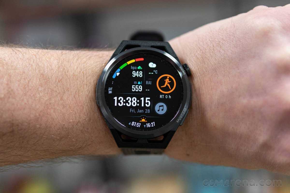 Рейтинг лучших умных часов и фитнес-браслетов huawei на 2024 год