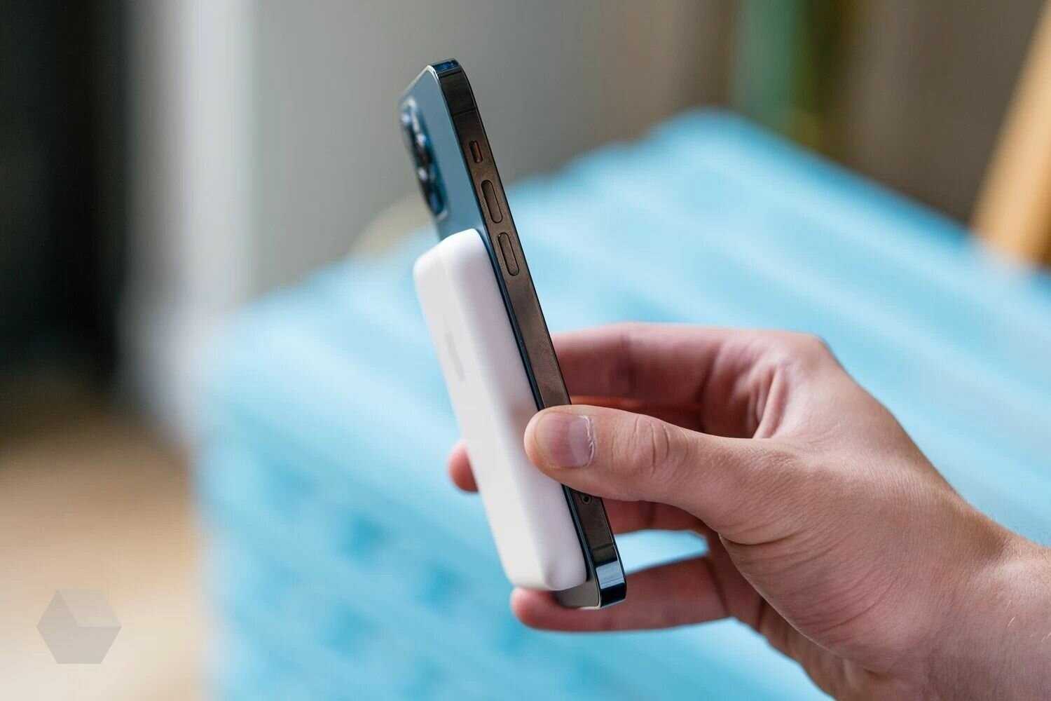 Как выбрать внешний аккумулятор для смартфона: шпаргалка от chip
