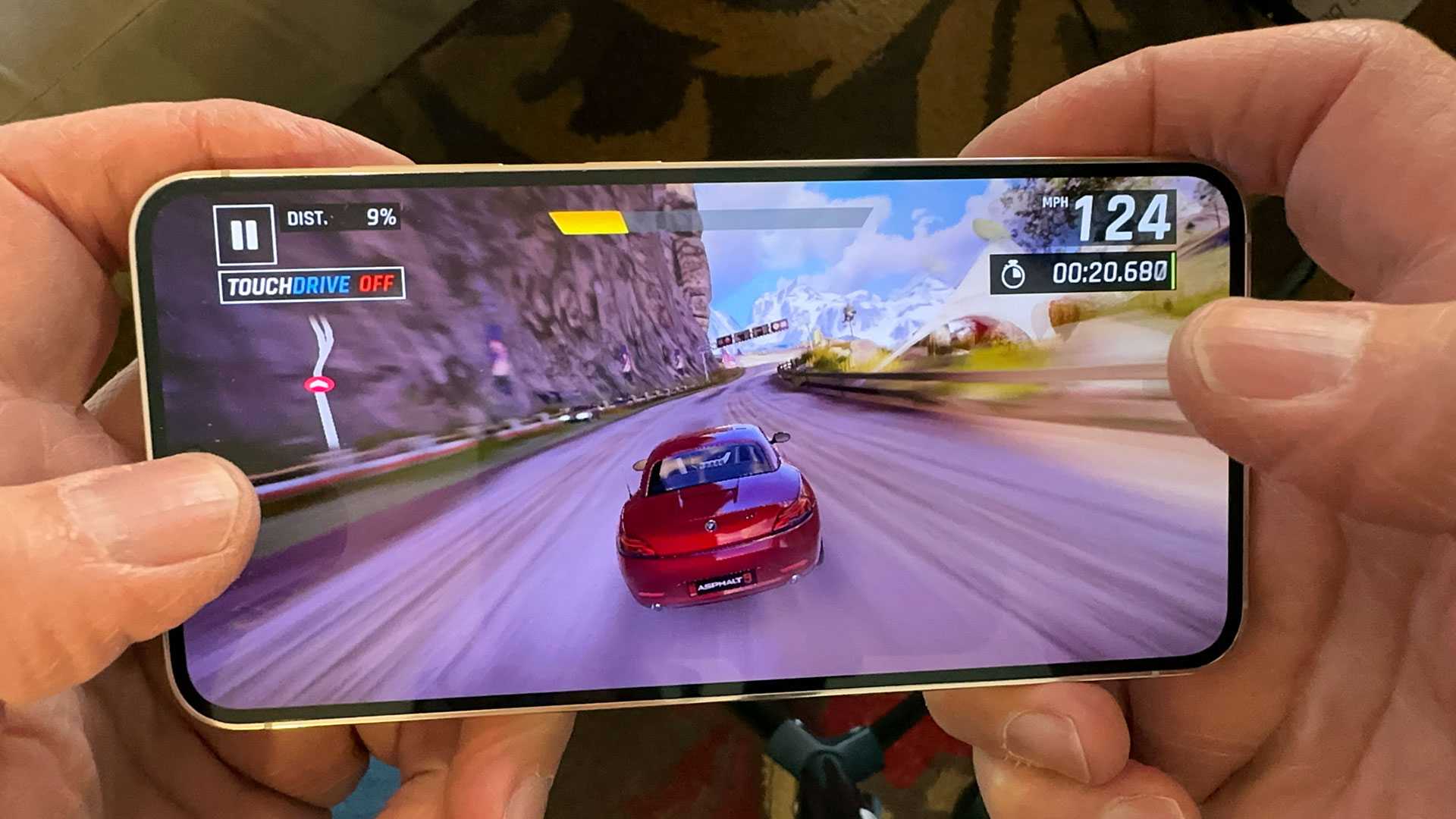 Чем отличаются samsung galaxy s21 и s21+ от iphone 12 и 12 pro