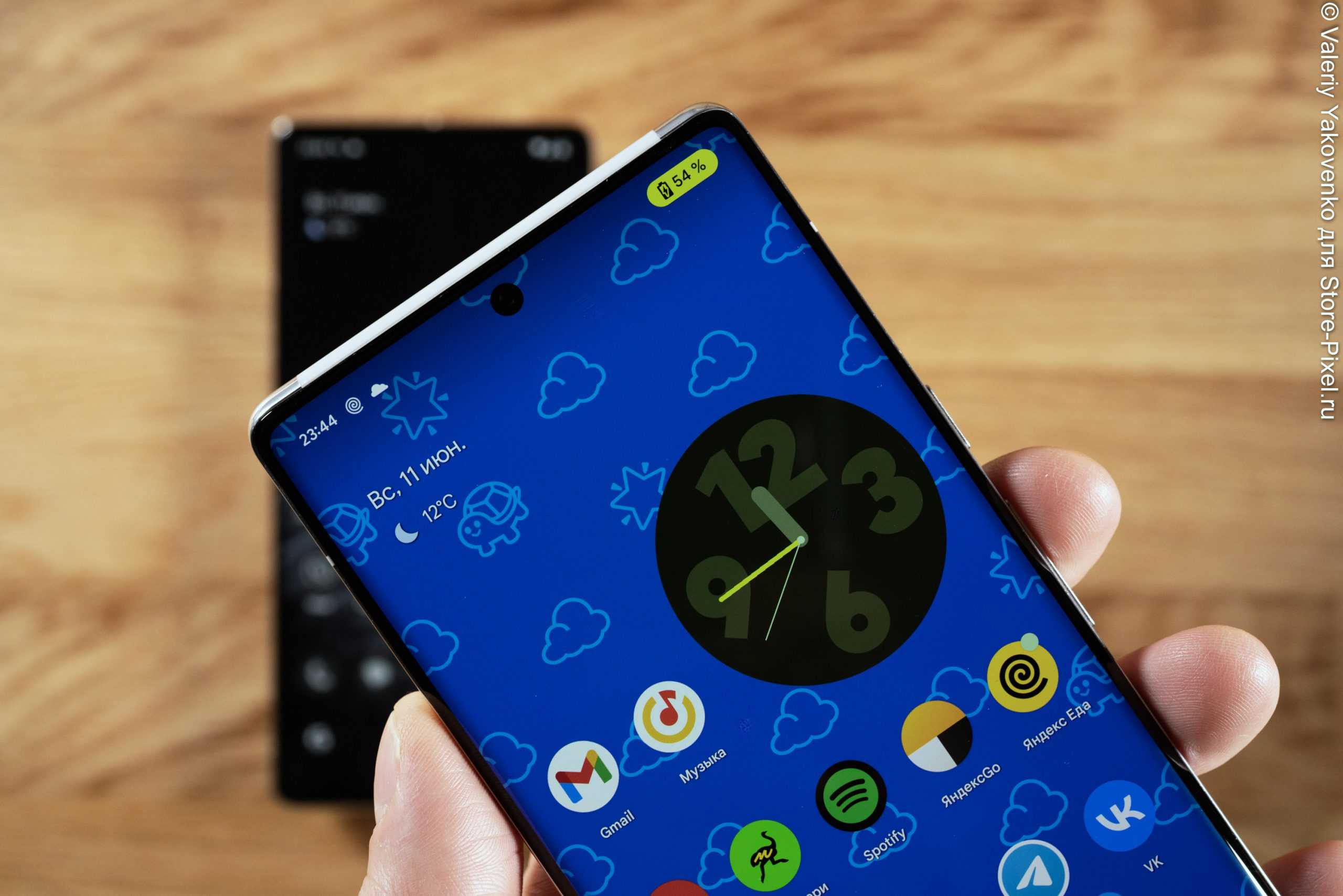Узнайте об идеях настройки экрана блокировки в android 14: попробуйте новые и инновационные функции | дз техс