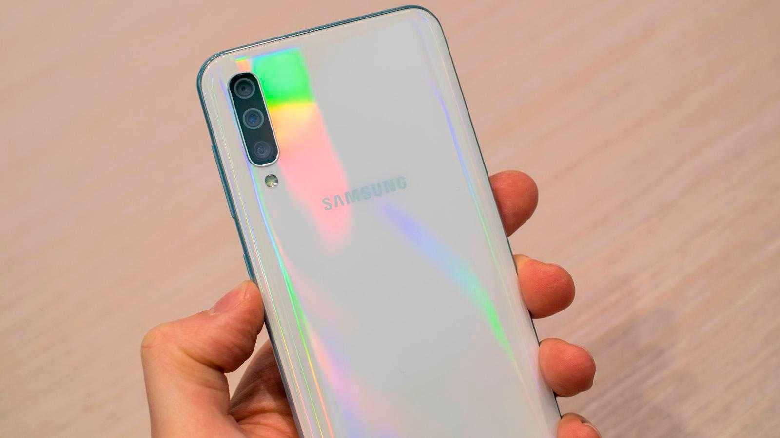 На что способен самый дешевый смартфон samsung 2024 года