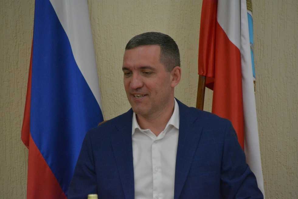 В саратове сгорела машина с морепродуктами