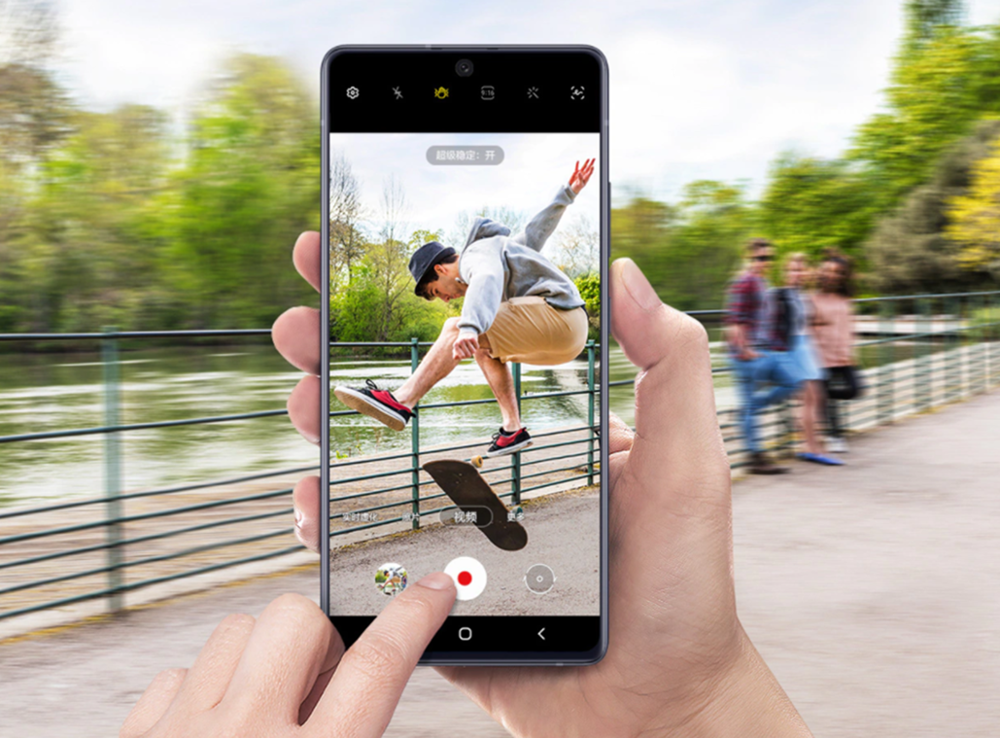 Обзор samsung galaxy a10. бюджетная галактика
