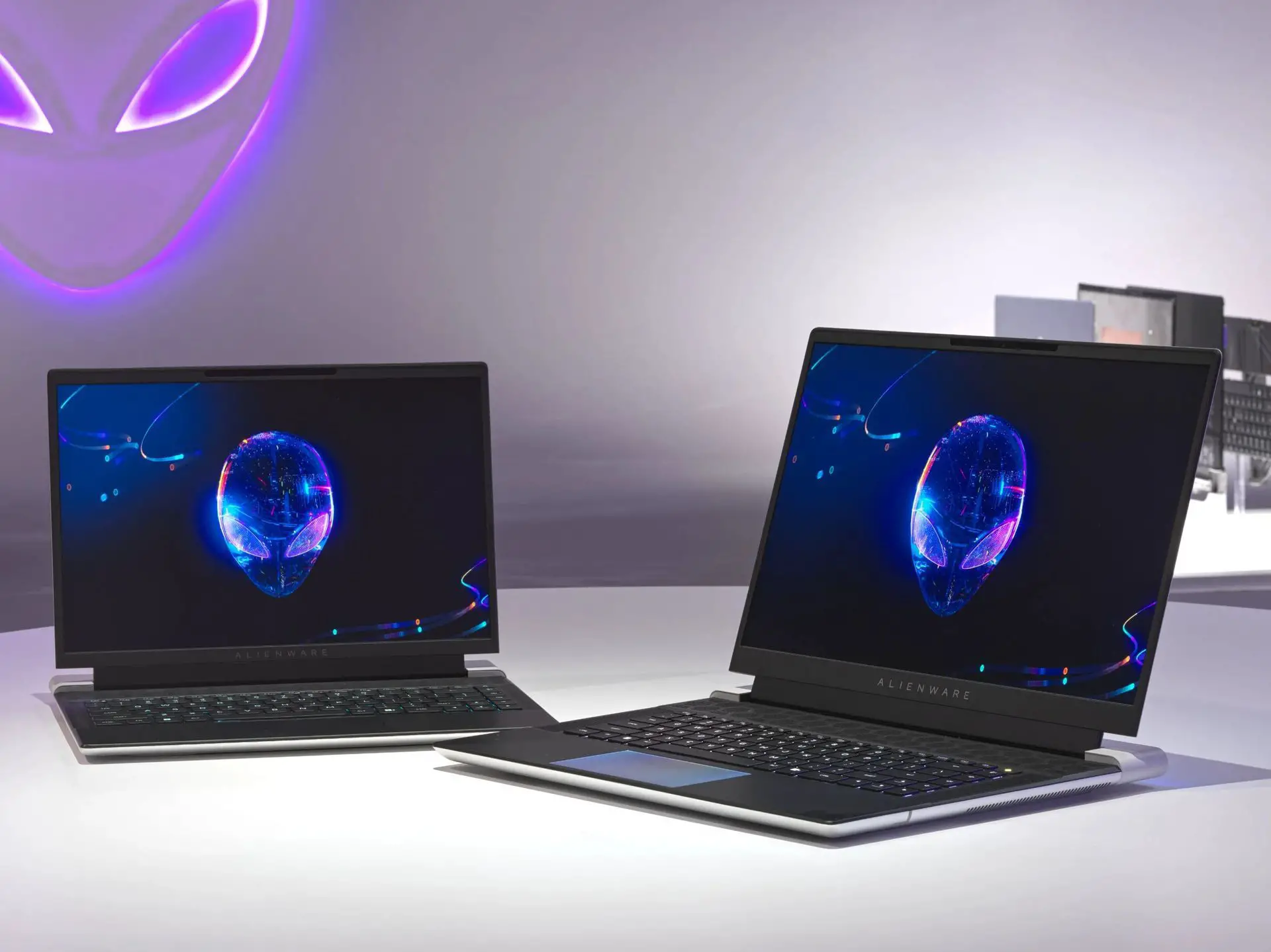 Тест ноутбука dell alienware m15: легкий и тонкий игровой монстр | ichip.ru